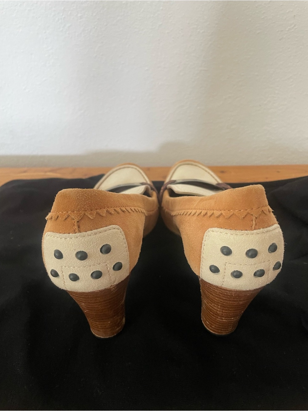 TOD'S Heels - Picture 2 of 5